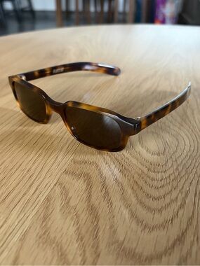 FLATLIST Eyewear Hanky Tortoise Shell Sunglasses Classic Brown Lens